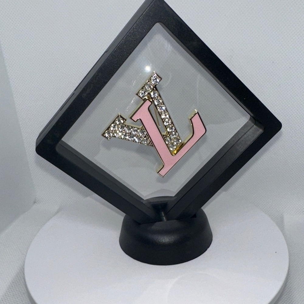 Brooch Pink and Gold Absolutely Gorgeous 😻